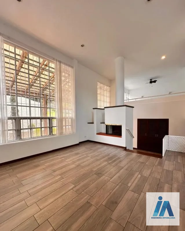 CASA EN ALQUILER📍 Residencial Elgin II, Zona 13 - 14