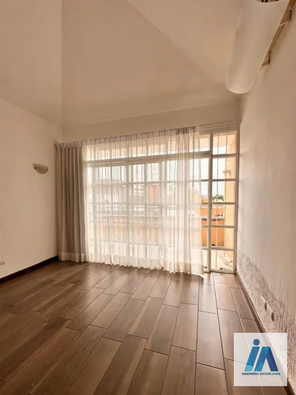 CASA EN ALQUILER📍 Residencial Elgin II, Zona 13 - 11