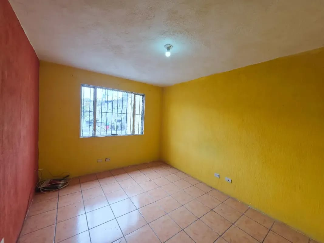 Casa en Venta con Apartamento y Locales en Zona 2 Mixco — Casa en Venta en Zona 2 Mixco, Guatemala, Ciudad — foto 9 de 10