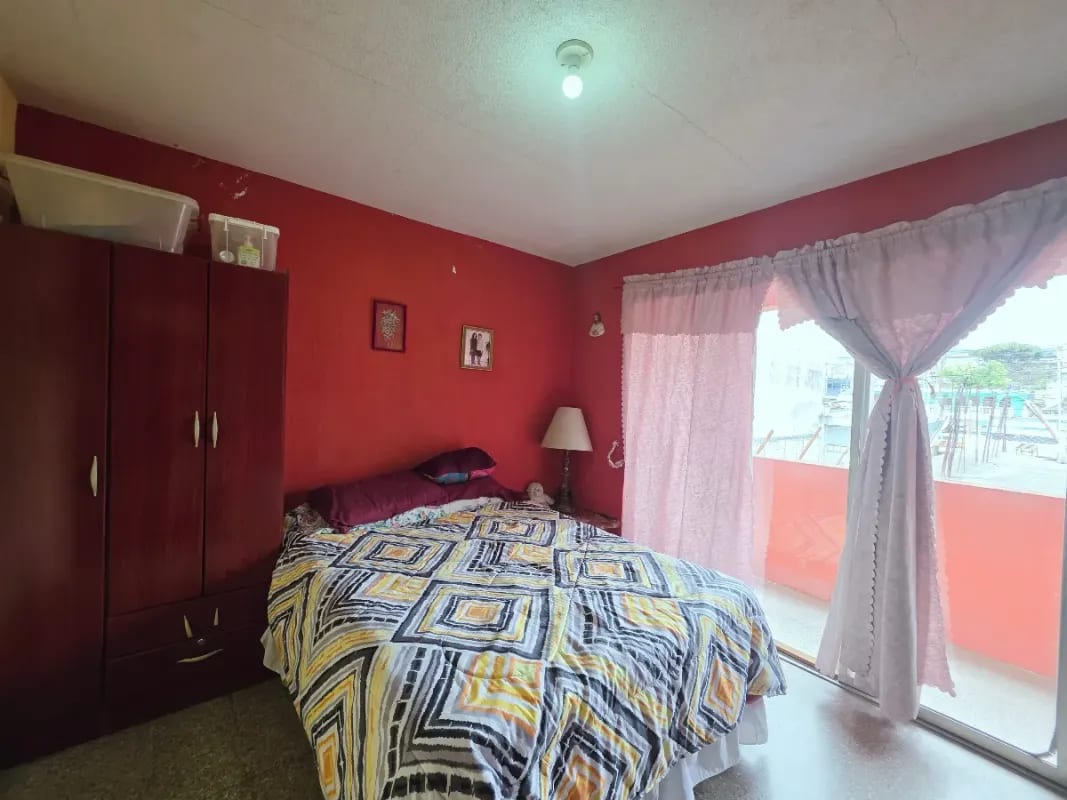 Casa en Venta con Apartamento y Locales en Zona 2 Mixco — Casa en Venta en Zona 2 Mixco, Guatemala, Ciudad — foto 7 de 10