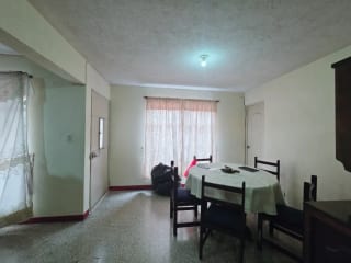 Casa en Venta con Apartamento y Locales en Zona 2 Mixco — Casa en Venta en Zona 2 Mixco, Guatemala, Ciudad — miniatura 2 de 10