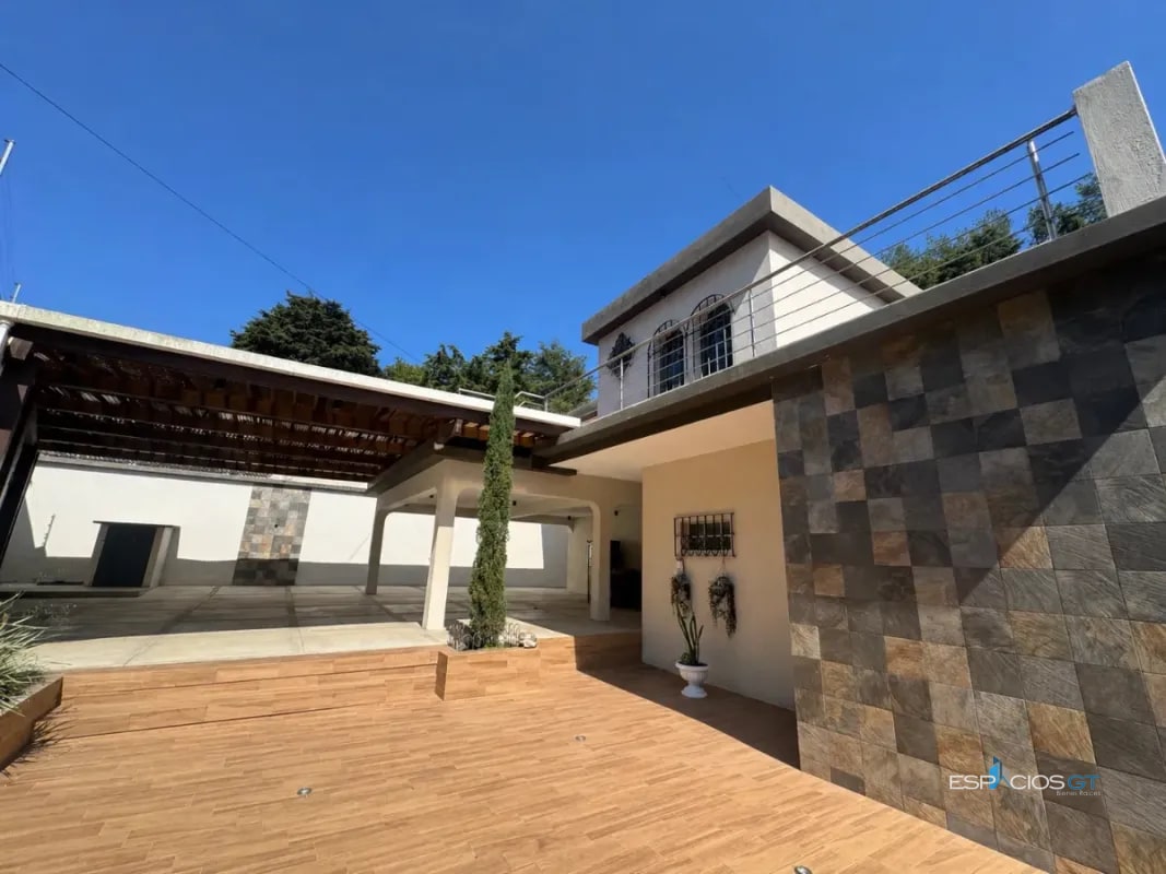 CASA EN VENTA EL SOCORRO CARRETERA A EL SALVADOR, KM. 12.7 - 1