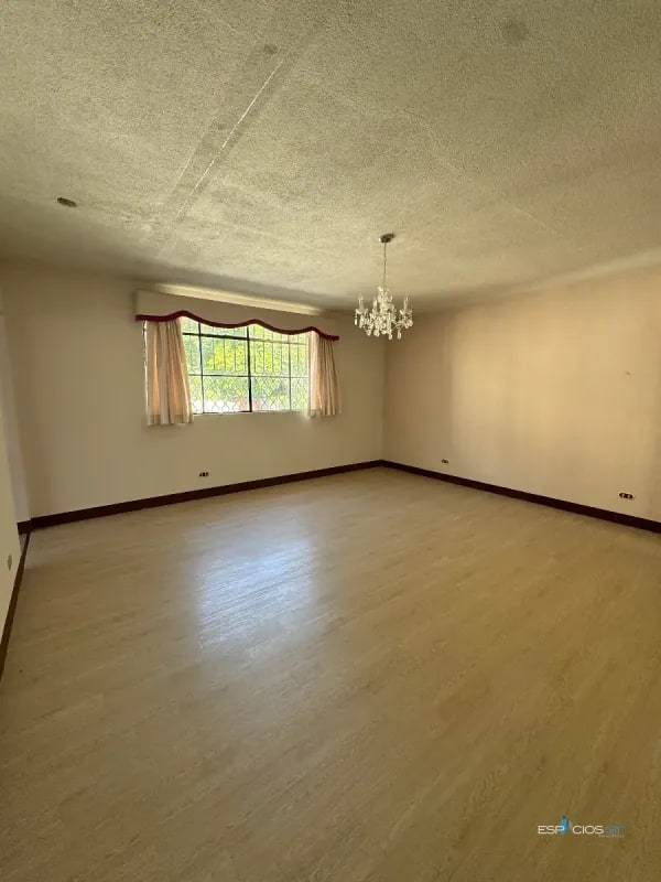 CASA EN VENTA EL SOCORRO CARRETERA A EL SALVADOR, KM. 12.7 - 10