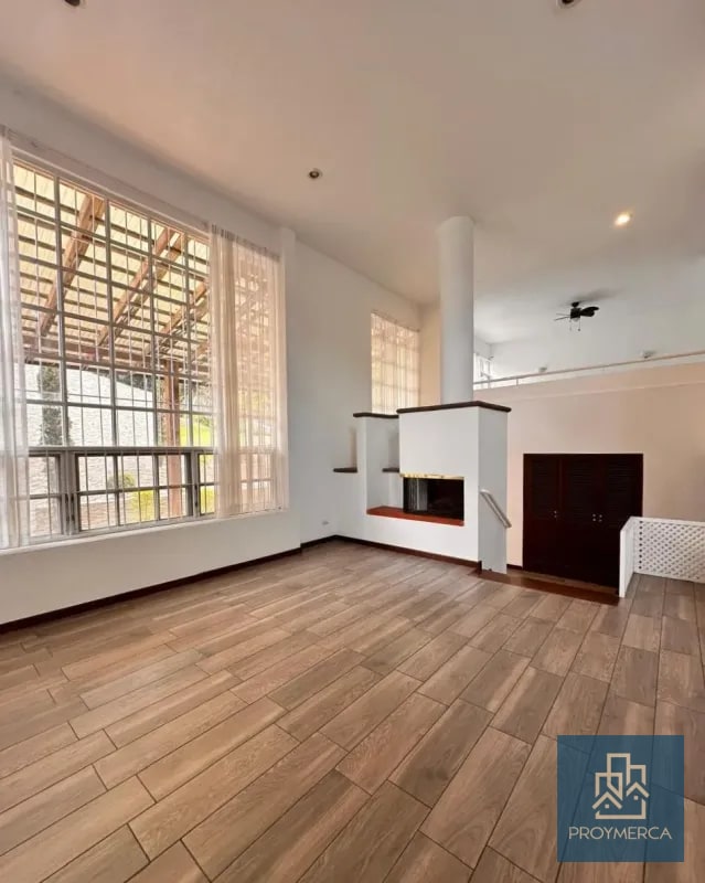 Casa en alquiler, Residencial Elgin II, Zona 13 - 1