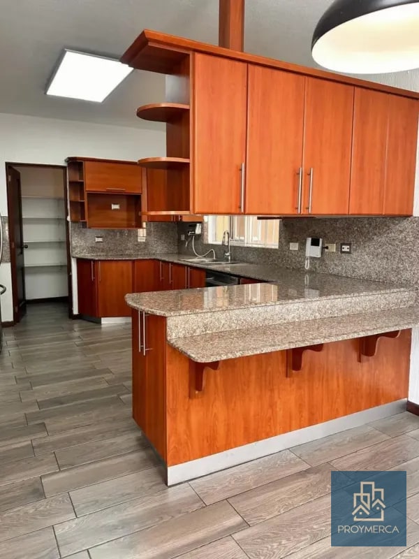 Casa en alquiler, Residencial Elgin II, Zona 13 - 13