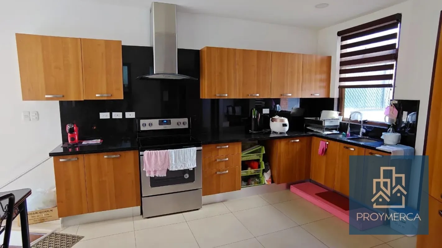 Casa en Venta, Condominio Pasaje Oakland , Zona 10 - 15