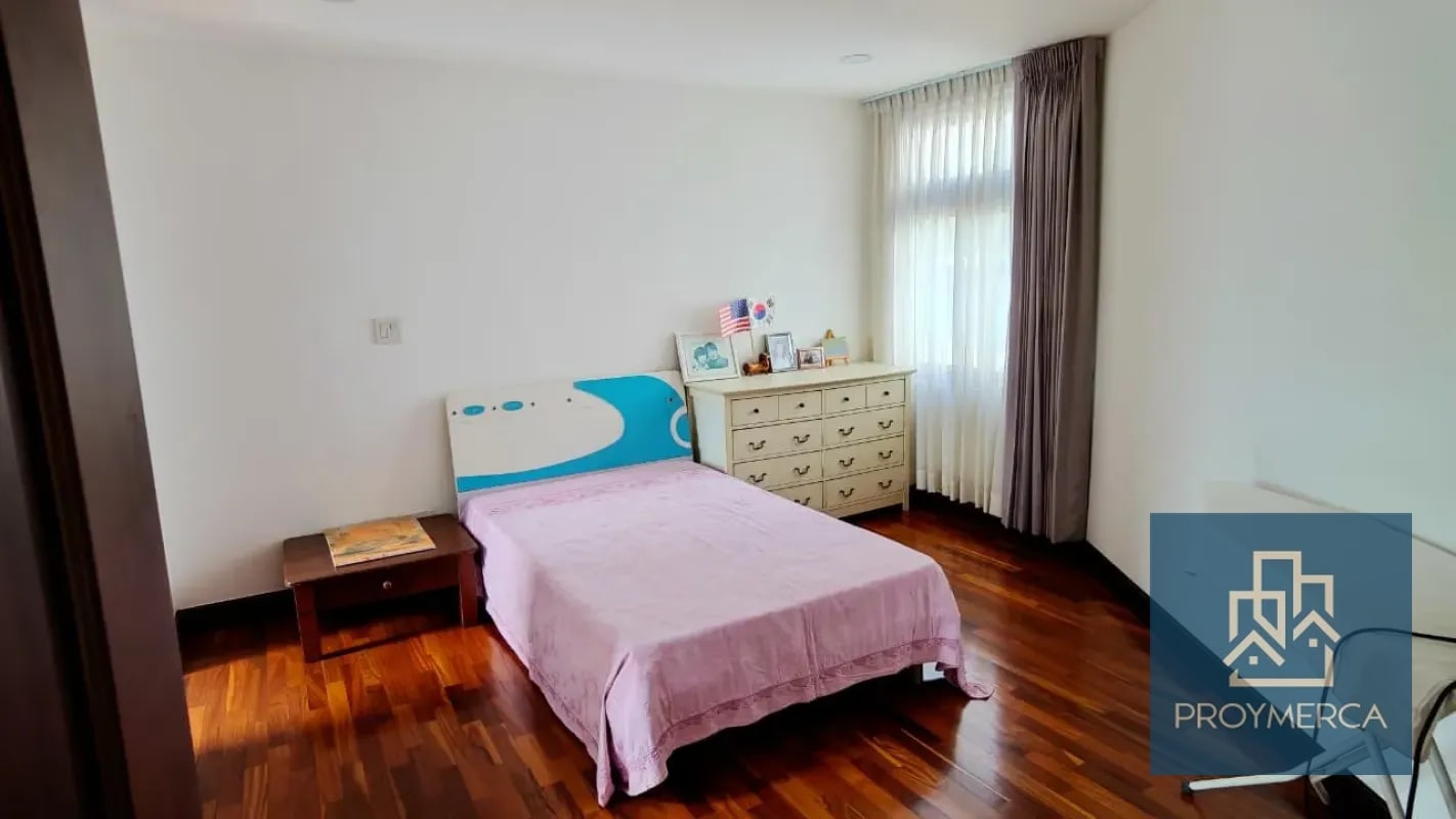 Casa en Venta, Condominio Pasaje Oakland , Zona 10 - 11