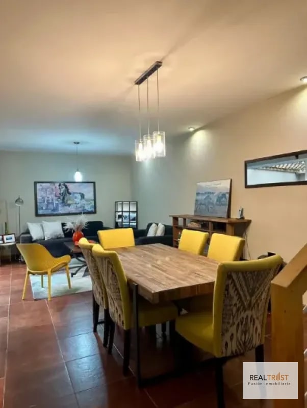 Casa con estilo moderno en Renta Condominio Km. 14 - 1