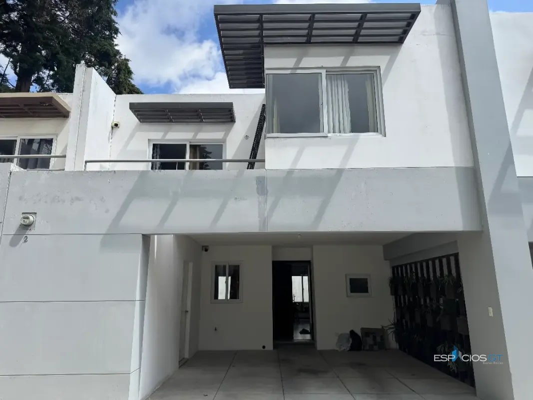 CASA EN VENTA KM. 19 CARRETERA A EL SALVADOR PARAJES VERMONT - 1
