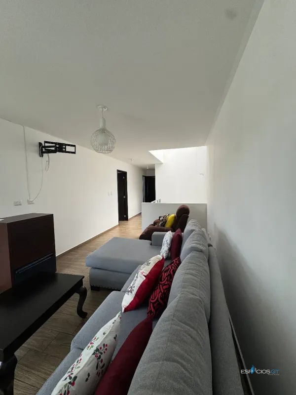 CASA EN VENTA KM. 19 CARRETERA A EL SALVADOR PARAJES VERMONT - 3