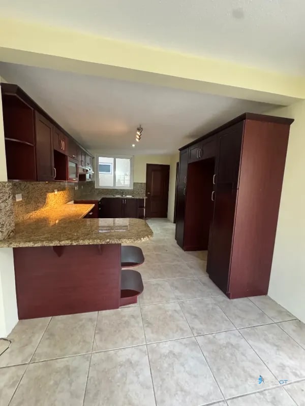 ✨CASA EN VENTA – KM. 21 CARRETERA A FRAIJANES, VILLAS DE ENTREVERDES, CES. - 11