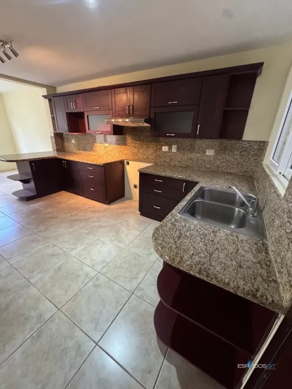 ✨CASA EN VENTA – KM. 21  CARRETERA A FRAIJANES, VILLAS DE ENTREVERDES, CES. - 10