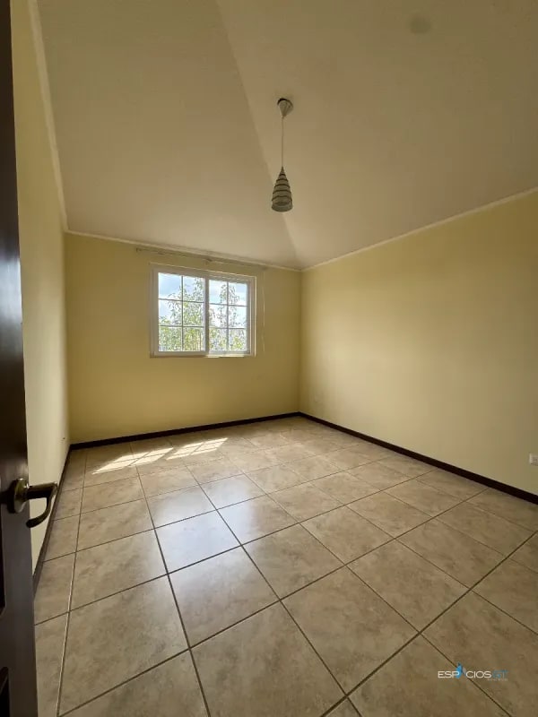 ✨CASA EN VENTA – KM. 21 CARRETERA A FRAIJANES, VILLAS DE ENTREVERDES, CES. - 9
