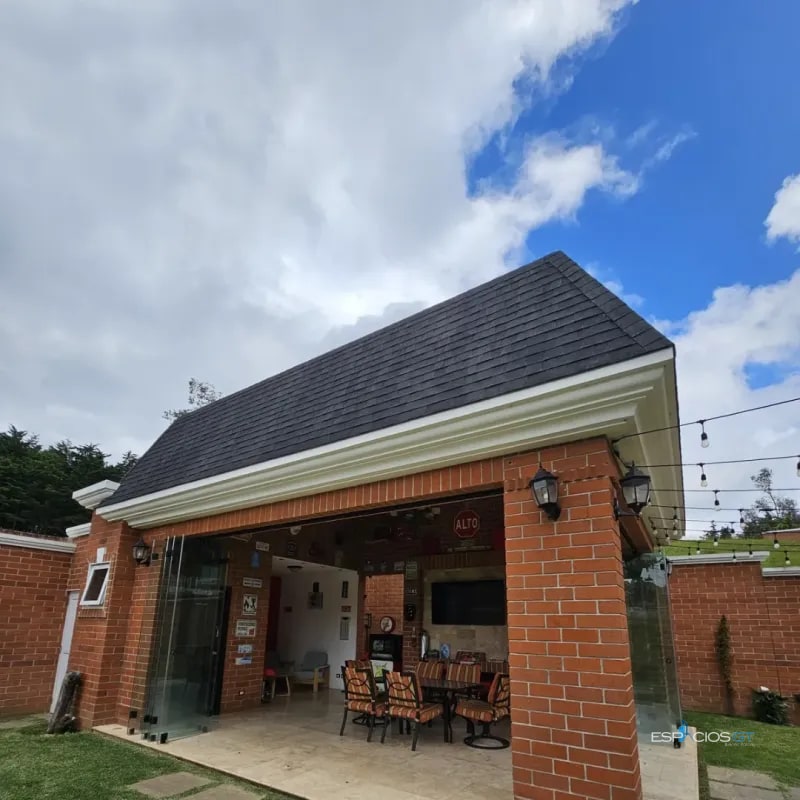 CASA EN VENTA CON DOBLE TERRENO KM. 16.5 CARRETERA A EL SALVADOR BUENAFUENTE - 2
