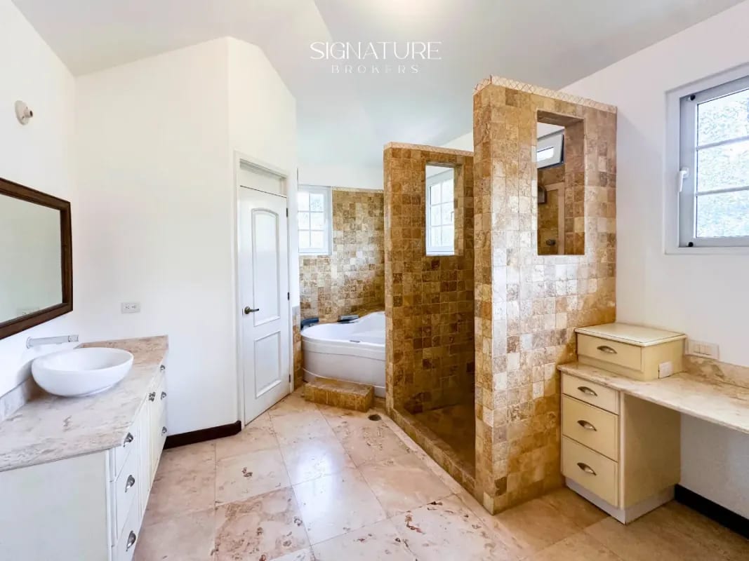 Casa en Venta - Foresta de Cayalá, Z.16 - 9