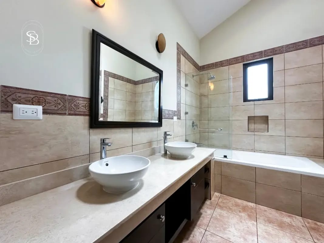 Casa en Venta - Lazos de Fraijanes, Km. 20, Fraijanes - 5