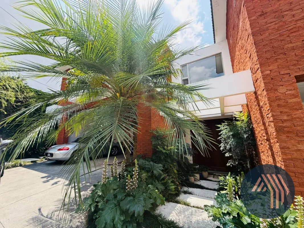 VENTA DE HERMOSA CASA EN CONDOMINIO - VISTA HERMOSA 2, ZONA 15 — Casa en Venta en Vista Hermosa II, Zona 15, Guatemala, Ciudad — foto 2 de 17