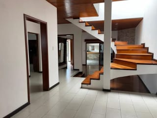 CASA EN VENTA O RENTA EN ZONA 14 EN SECTOR LA VILLA — Casa en Venta en Zona 10, Guatemala, Ciudad — miniatura 10 de 17