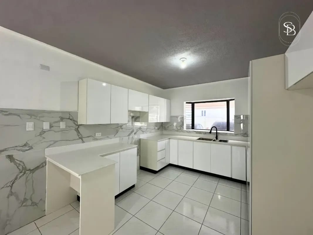 Casa en Venta – La Ensenada, Muxbal (Km 10.5 CAES) - 10