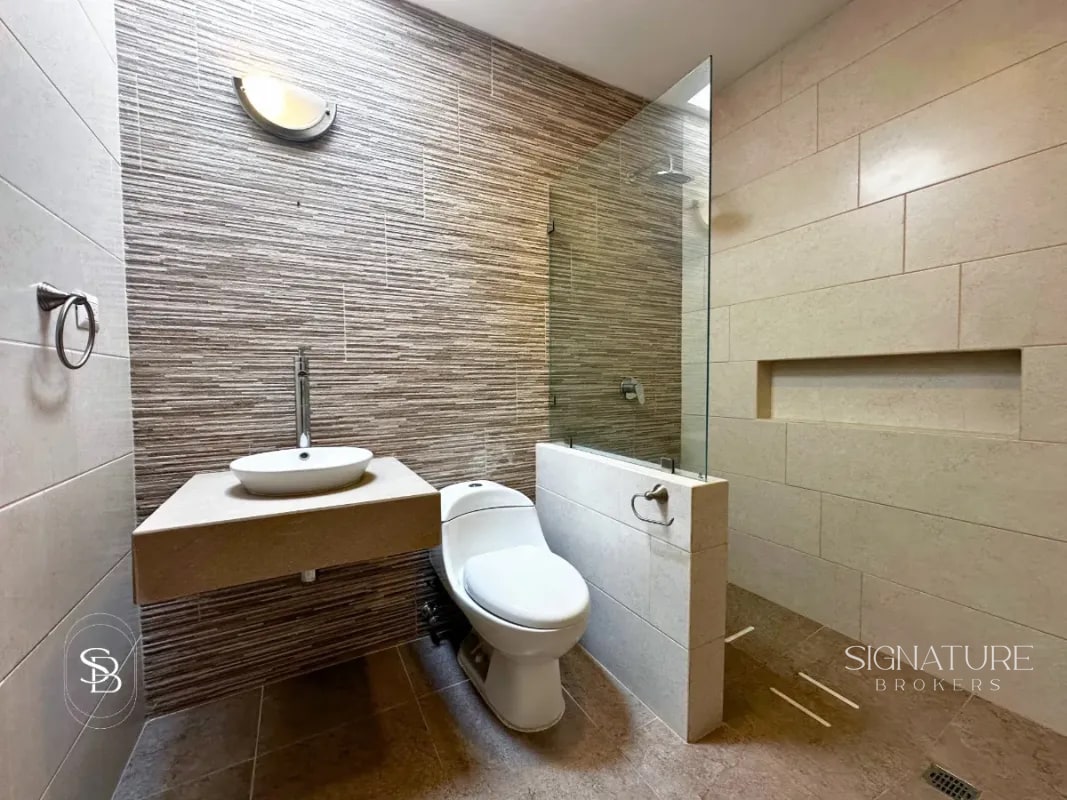 Casa en Venta - Puerta Grande, Km 14.5 CES - 5